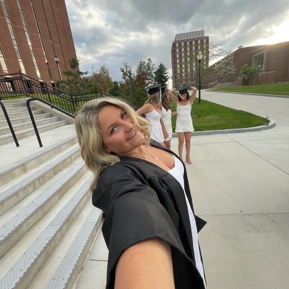 Meet your Posher, Sydney - Picture 1 of 1